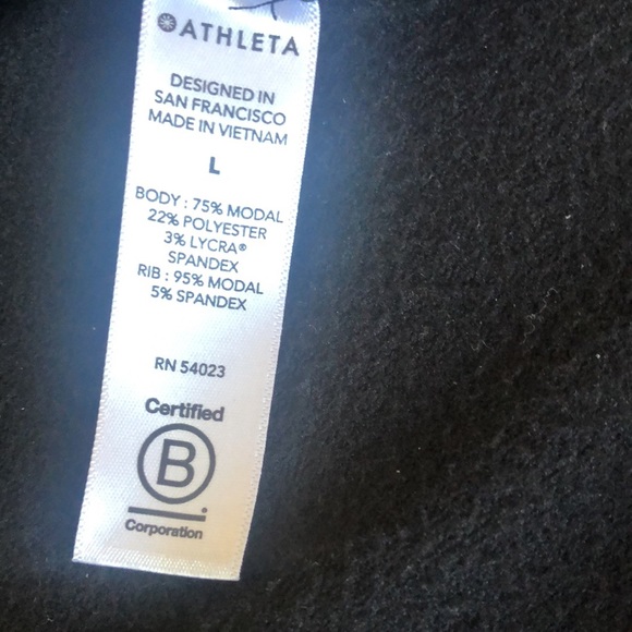 Athleta Cozy and Comfy Black top! Size Large - Picture 3 of 4